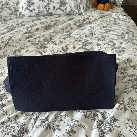 Ellandemm Horizon Tote Navy NWT - Picture 4 of 8
